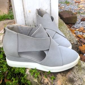 CCOCCI Vegan Leather Gray Cutout Wedge Heel Sneakers with Back Zip Closure